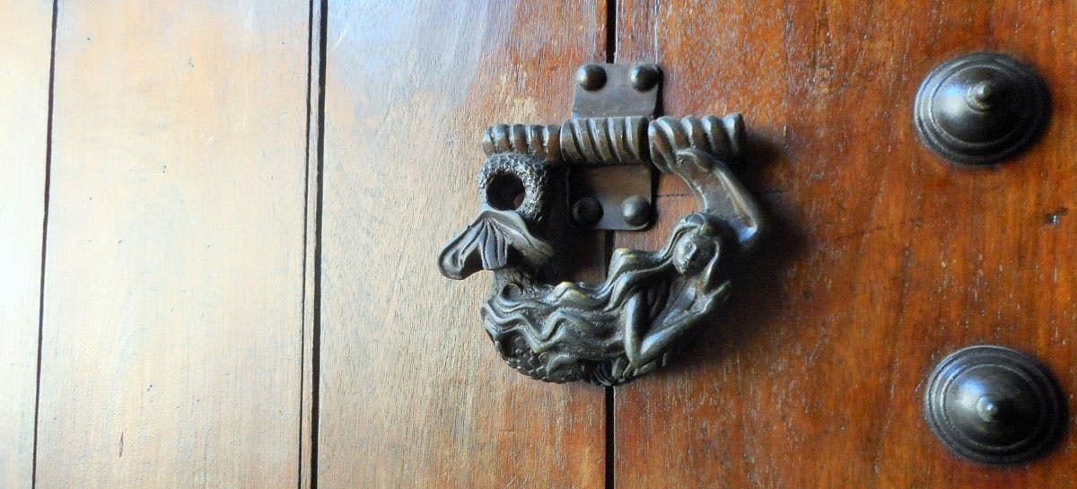 66fd81f53cabd95bbfa6684a Ledelatinolockset1684