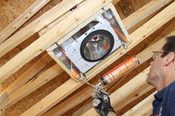 66fd81fae1fd4a4b3ae1bd29 Canlightbelowimg 0142 0