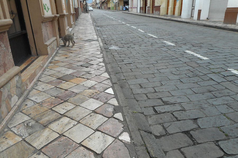 66fd822f3cabd929a6a668eb Ecuadorsidewalk 0