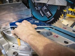 Makita cordless 12-in Miter Saw squaring Makita cordless 12-in Miter Saw squaring
