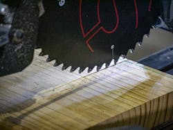 Skilsaw Miter Saw21 650x488 Skilsaw Miter Saw21 650x488